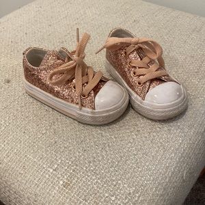 Converse toddler 4 sparkly sequin lace up sneaker